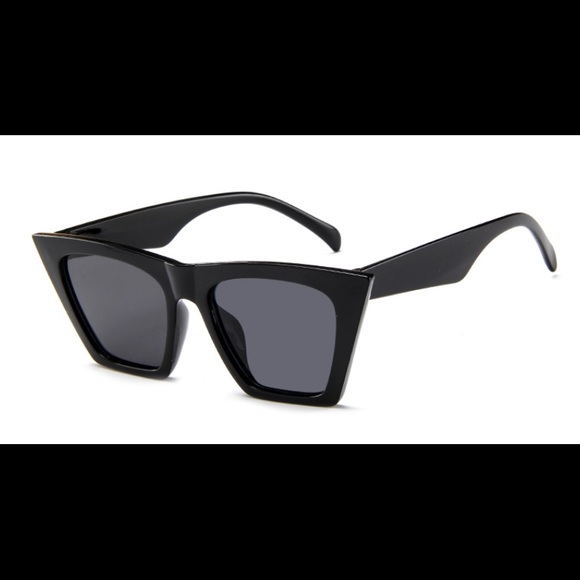 **FREE GIFT** Cat Eye Square Sunglasses Vintage - Picture 4 of 7